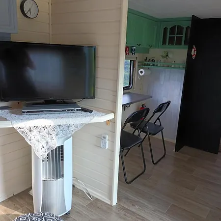 Kemping Chilly Willy- Retro Karavan Jablonov nad Turnou