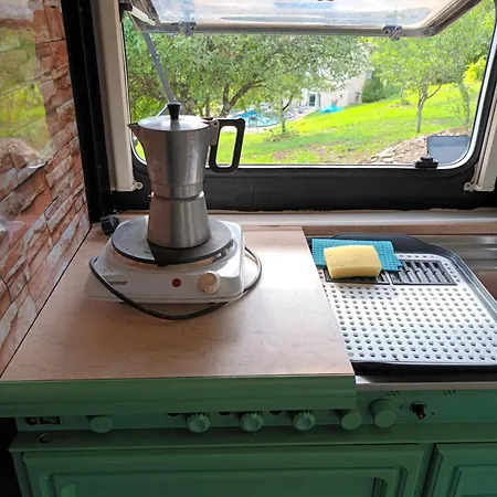 Kemping Chilly Willy- Retro Karavan